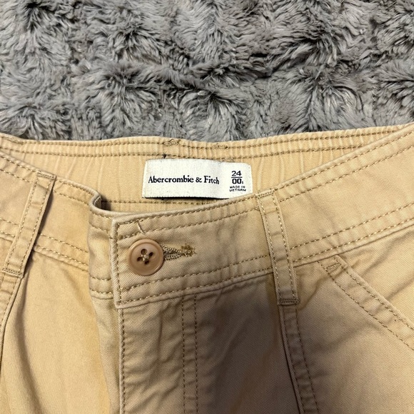 Abercrombie & Fitch Tan Cargo Pants Straight Leg - Picture 5 of 6